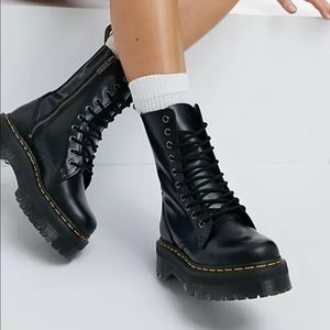 PERFECT CONDITION NEVER WORN Black Jadon Dr. Martens